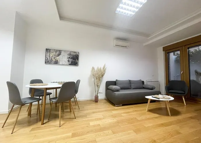 Hedonist-Modern Urban Stay A Blok