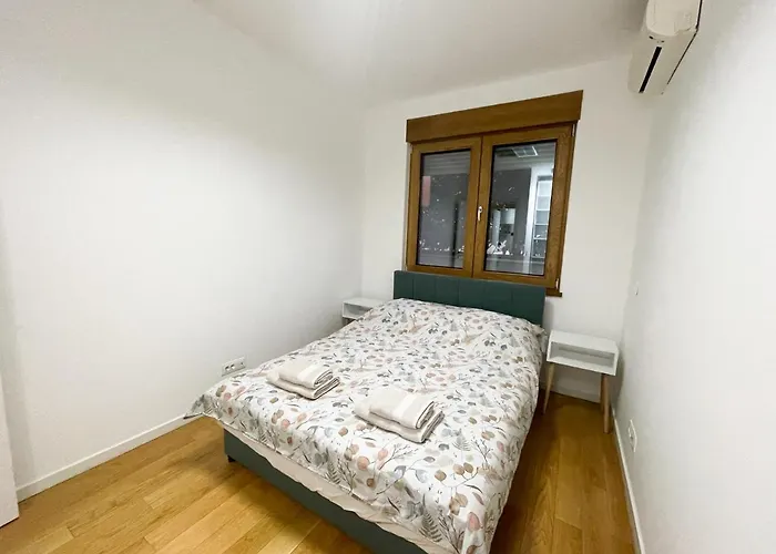Hedonist-Modern Urban Stay A Blok