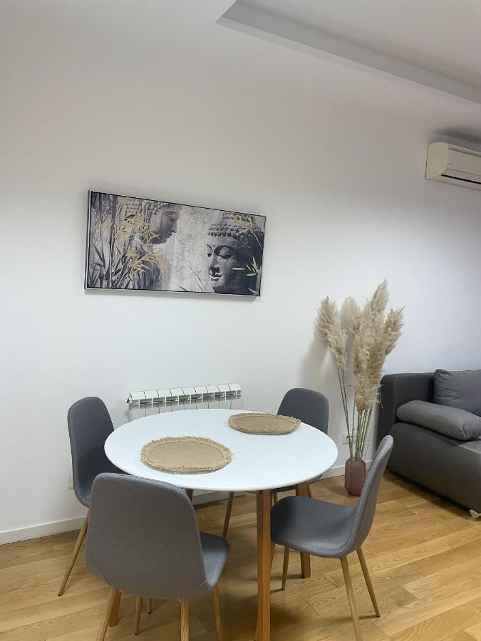 Hedonist-modern Urban A Blok *