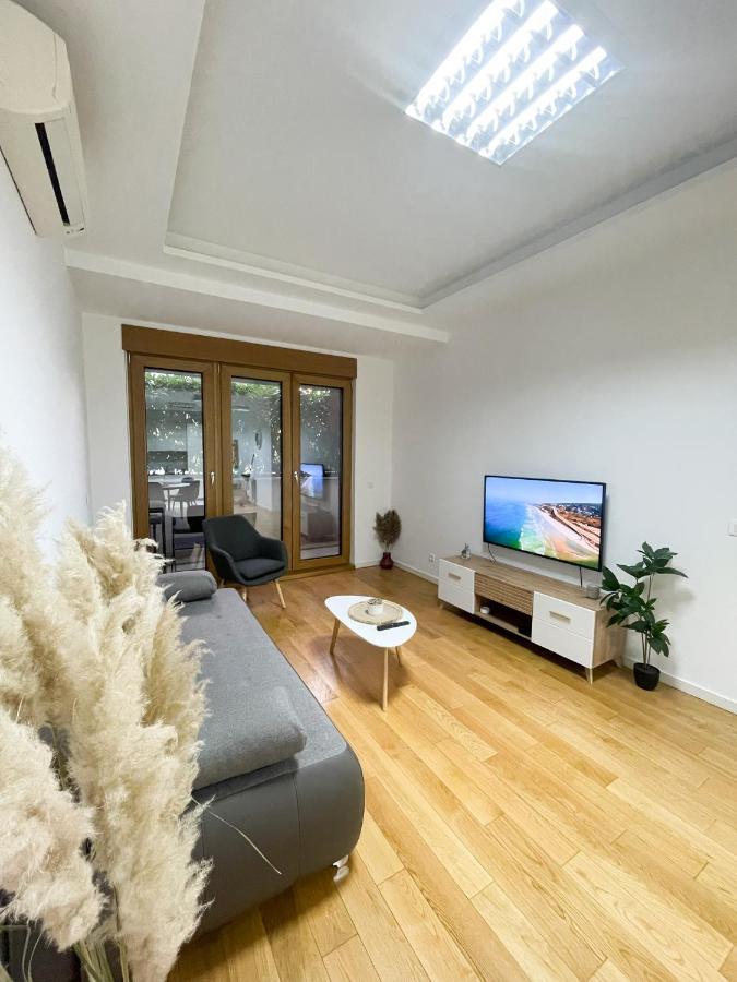 Apartment Hedonist-modern Urban A Blok Belgrade